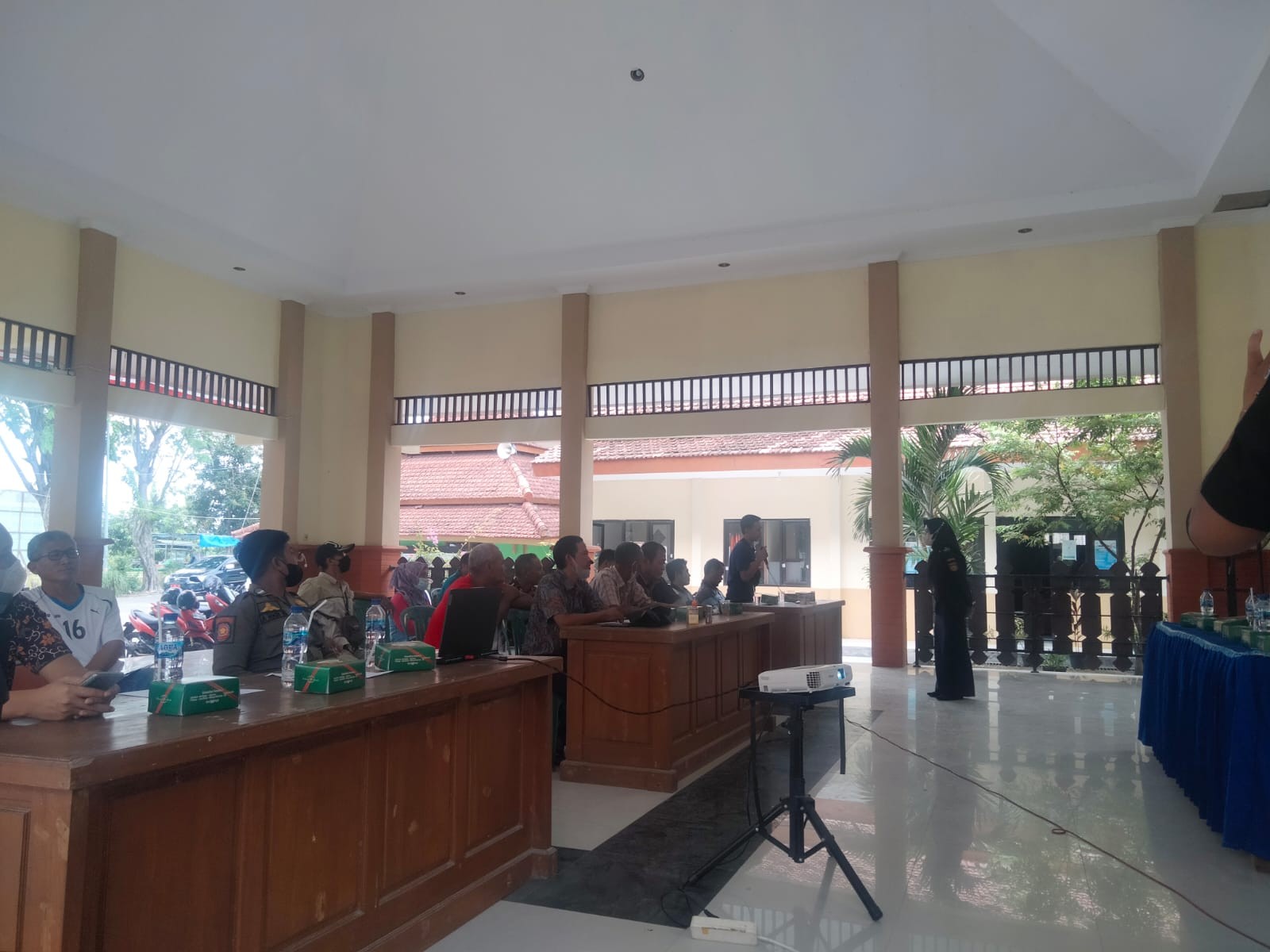 Sosialisasi Bagi Pelaku Usaha Rokok dalam Rangka Pemberantasan BKC ilegal Kegiatan DBH CHT di Kecamatan Turi & Kecamatan Sukodadi. 9/9